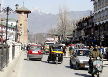 بارشوں کے باوجود شبانہ درجہ حرارت معمول سے زیادہ درج