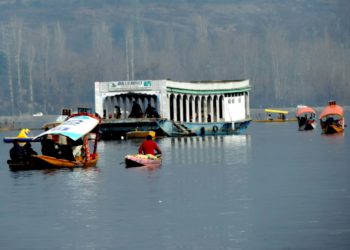 بارشوں کے باوجود شبانہ درجہ حرارت معمول سے زیادہ درج