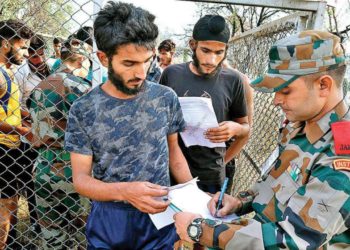 کووڈ کی وجہ سے فوج میں بھرتی کا عمل متاثر: وزارت دفاع