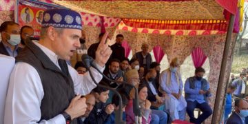 کشمیر فائلز نامی فلم سچائی کے ساتھ کھلواڑ ہے: عمر عبداللہ