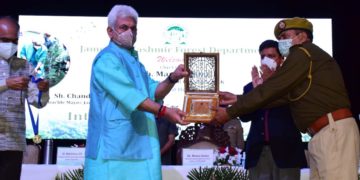 اگلے چھ ماہ میں 70ہزارکروڑ روپے کی سرمایہ کاری کی توقع:لیفٹیننٹ گورنر