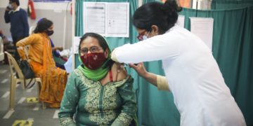 کووڈ ٹیکہ کاری تحت 180.97 کروڑ ٹیکے لگائے گئے