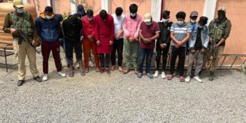 جامع مسجد سری نگر میں نعرہ بازی کرنے کے سلسلے میں 13 افراد گرفتار: پولیس