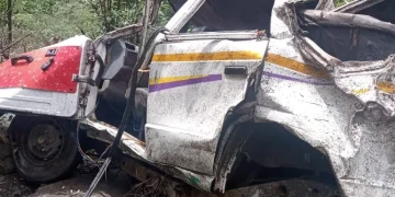 ریاسی میں سڑک حادثہ 3 مسافر ہلاک ، چھ زخمی