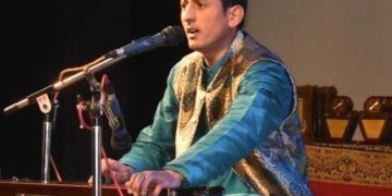 عادل منظور شاہ: وادی کشمیر کے ہونہار گلو کار