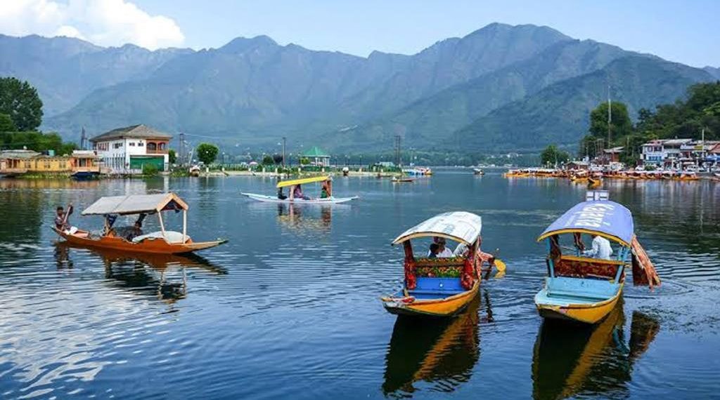 کشمیر میں شبانہ درجہ حرارت مسلسل معمول سے زیادہ ریکارڈ