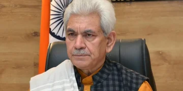 جموں انکاؤئٹر میں جان بحق ہونے والے سی آئی ایس ایف افسر کو لیفٹیننٹ گورنر کا خراج