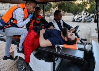مسجد اقصیٰ میں اسرائیلی پولیس اور فلسطینیوں میں جھڑپیں، 117 زخمی