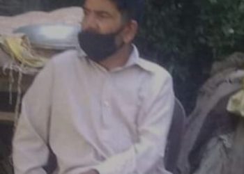 پٹن میں مشتبہ جنگجووں نے سرپنچ کو گولی مار کر ہلاک کر دیا