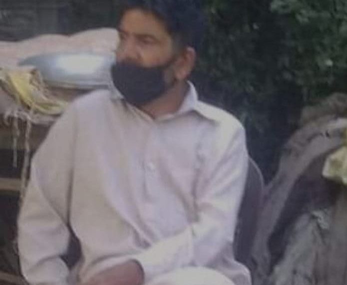 پٹن میں مشتبہ جنگجووں نے سرپنچ کو گولی مار کر ہلاک کر دیا