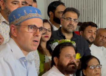 کشمیرمیں نارملسی ہے تو پنڈت نوکریاں چھوڑ کر جانے وادی سے جانے کیلئے تیار کیوں؟:عمر عبداللہ