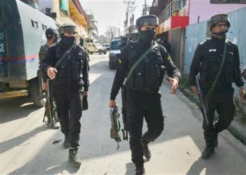 سری نگر میں پولیس اہلکار جنگجوؤں کے حملے میں زخمی