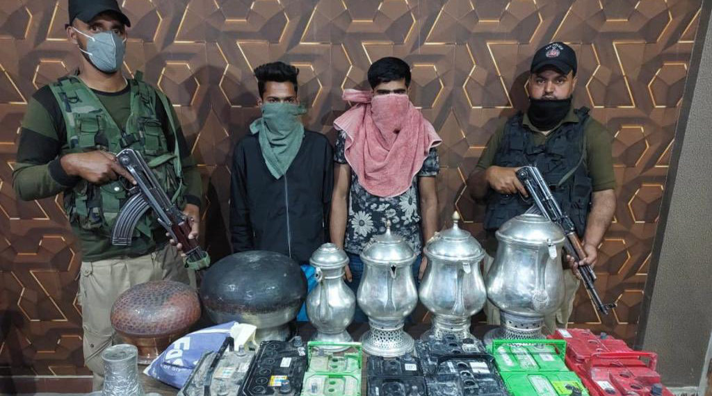 سرینگر میں تین قمار باز گرفتار ، داو پر لگائی گئی رقم ضبط