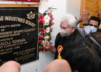 لیفٹیننٹ گورنرنے بڈگام میںسکھ ناگ سوزنی ہیریٹیج کلسٹر کا افتتاح کیا