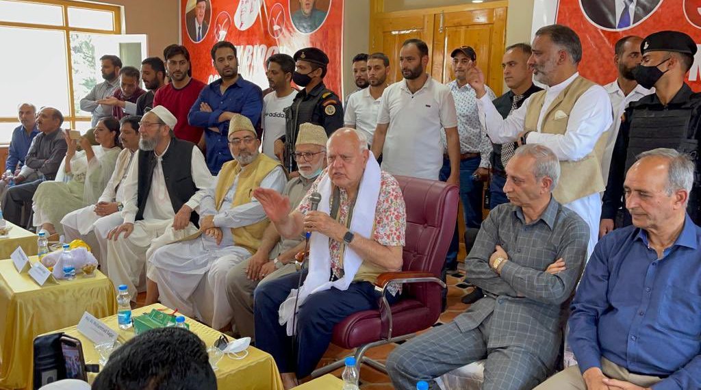 مفاہمت اور مصلحت کا راستہ اپنا کر عوام کیساتھ انصاف کیا جائے: ڈاکٹر فاروق عبداللہ