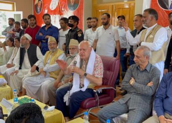 مفاہمت اور مصلحت کا راستہ اپنا کر  عوام کیساتھ انصاف کیا جائے: ڈاکٹر فاروق عبداللہ