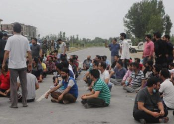 ٹارگیٹ کلنگ : ہلاکتوں کے خلاف جموں وکشمیر میں احتجاجی مظاہرئے اور دھرنے