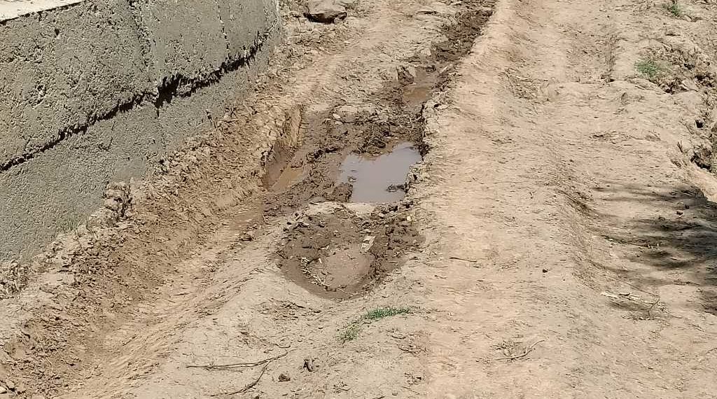 یہاں ترقی کو راستہ نہیں ملتا