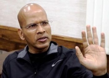 جموں و کشمیر کے معطل آئی پی ایس افسر نے استعفیٰ دیا، سیاست میں شامل ہونے کا اشارہ