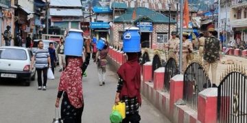 ضلع ڈوڈہ کے بھدرواہ میں کرفیو میں 12 گھنٹے کی ڈھیل،موبائل انٹرنیٹ خدمات ہنوز معطل