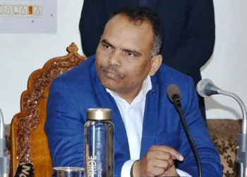 جموں و کشمیر میں ایندھن کی کوئی کمی نہیں: صوبائی کمشنر کشمیر پی کے پول