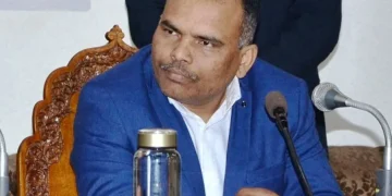 جموں و کشمیر میں ایندھن کی کوئی کمی نہیں: صوبائی کمشنر کشمیر پی کے پول