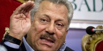 پاکستان کے سابق کپتان ظہیر عباس آئی سی یو میں داخل
