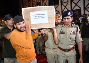 سری نگر حملے کی سی سی ٹی وی فوٹیج کا تجزیہ، جلد ہی ملوث عسکریت پسندوں کو بے اثر کر دیں گے: اے ڈی جی پی وجے کمار