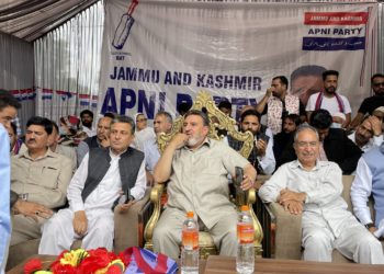 قیام امن ناگزیر، پر امن ماحول ہی عوام کے بہتر مستقبل کی راہ ہموار کرسکتا ہے: الطاف بخاری