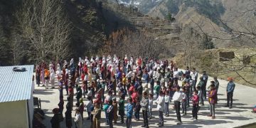 سہولیات کے بغیرتعلیم حاصل کرنے کومجبور سرحدی علاقوں کے بچے
