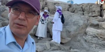 اسرائیلی صحافی نے مکہ مکرمہ میں داخل ہوکر رپورٹ بنانے پر معافی مانگ لی