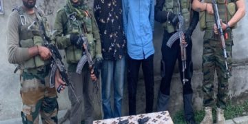 پولیس کا سوپور میں دو ہابرڈ جنگجوؤں کی گرفتاری کا دعویٰ