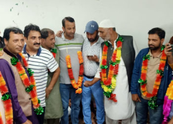 نیشنل کانفرنس اور اپنی پارٹی سے وابستہ اجس کے کئی کارکنان پیپلز کانفرنس میں شامل