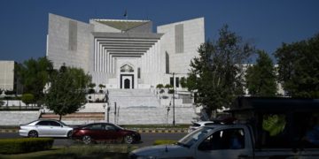 پاکستان:ڈپٹی سپیکر رولنگ غیر آئینی قرار، پرویز الٰہی پنجاب کے نئے وزیراعلیٰ