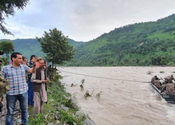 پونچھ سیلاب میں پھنسے 26 افراد کو بچانے کیلئےآپریشن جاری