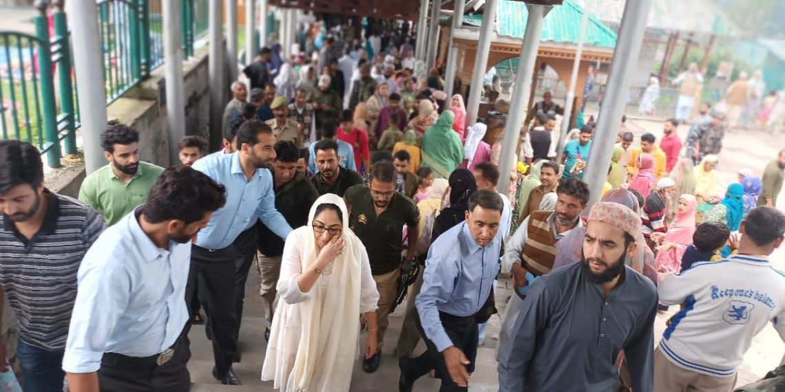 جموں و کشمیر وقف بورڈ کیچیئرپرسن نے کی سنی علماء کونسل جموں وکشمیر کی تقریب میں شرکت