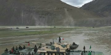 شمالی فوج کے کمانڈر نےکیا لداخ کا دورہ ، آپریشنل تیاریوں کا جائزہ لیا