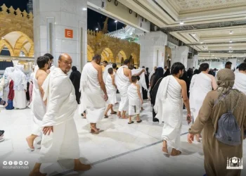 غیر ویکسین یافتہ افراد کو حرمین میں نماز کی اجازت
