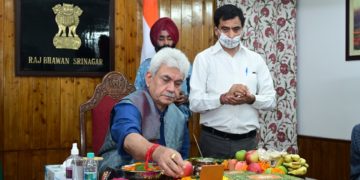 ایل جی منوج سنہا نے امرناتھ یاتراکیلئے’ سماپن‘ پوجا کی