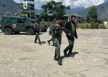 فوج نے 30 گھنٹے کی تلاش کے بعد ہنگری کے ٹریکر کو بچا لیا