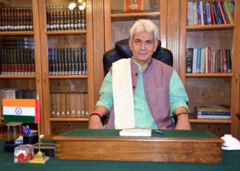 کئی بیرونی طاقتیں یہاں کے نوجوانوںکو گمراہ کرنا چاہتی ہے :لیفٹیننٹ گورنر منوج سنہا
