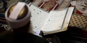 جھوٹ اور اخلاق سےقومیں بنتی اور بگڑتی ہیں