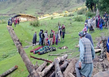 اننت ناگ میں کچے مکان کے گرنے سے 3 افراد ہلاک، 1 زخمی