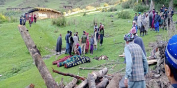 اننت ناگ میں کچے مکان کے گرنے سے 3 افراد ہلاک، 1 زخمی
