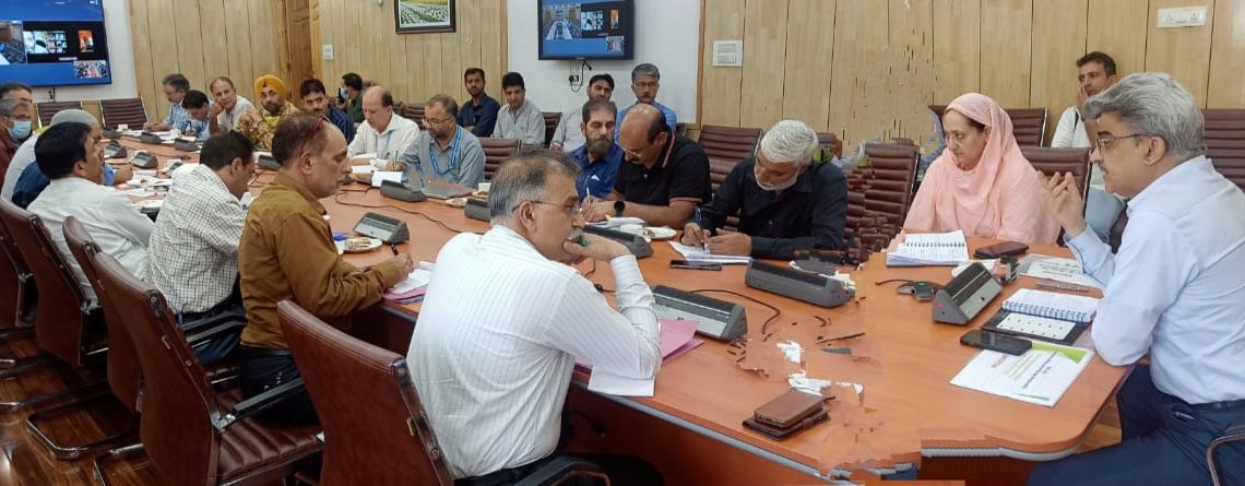 کسانوں کی شکایات کا ازالہ اَفسران کی اوّلین ترجیح ہونی چاہیے:اَتل ڈولو