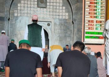 پولیس نے جامع مسجد سرینگر پر اسدالدین اویسی کے بیان کی تردید کی