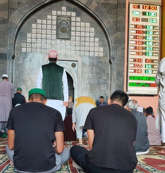 پولیس نے جامع مسجد سرینگر پر اسدالدین اویسی کے بیان کی تردید کی