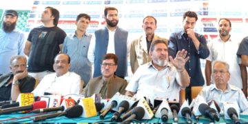 سید محمد الطاف بخاری نے شاہراہ پر پھلوں سے لدی گاڑیوں کو ترجیحی بنیادوں پر راستہ فراہم کرنے کی مانگ کی