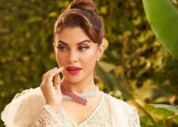 دو سو کروڑ کی دھوکہ دہی معاملے میں اداکارہ جیکولین فرنانڈیز 26 ستمبر کو عدالت میں طلب