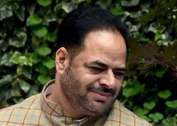 جموں و کشمیر کے نوجوان موجودہ حکومت کی پالیسیوں سے گھٹن محسوس کر رہے ہیں۔ وقار رسول وانی